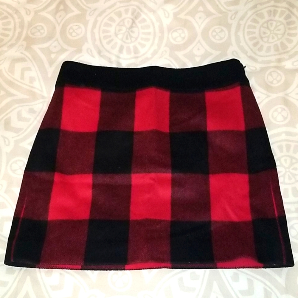 ⭐ SOLD ⭐ J Crew Buffalo Plaid Skirt